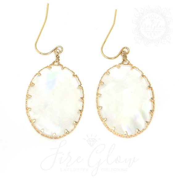 Mother of Pearl Style Oval Gold Tone Earrings - Picture 8 of 16